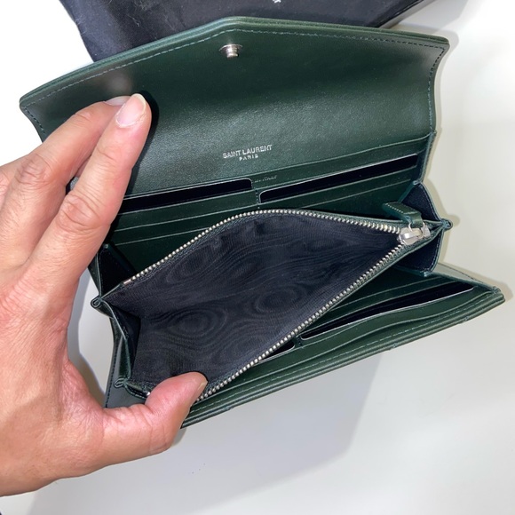 YSL Wallet - Picture 6 of 6